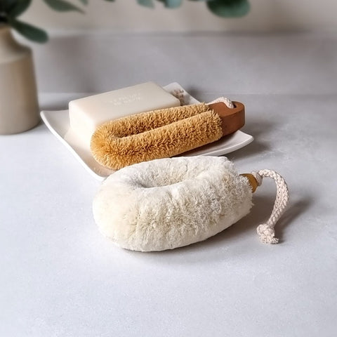 Body and Feet Brush Set with soft jute dry body brush and coconut foot brush, body and bath accessories, ELYTRUM body care brand, UNITED KINGDOM